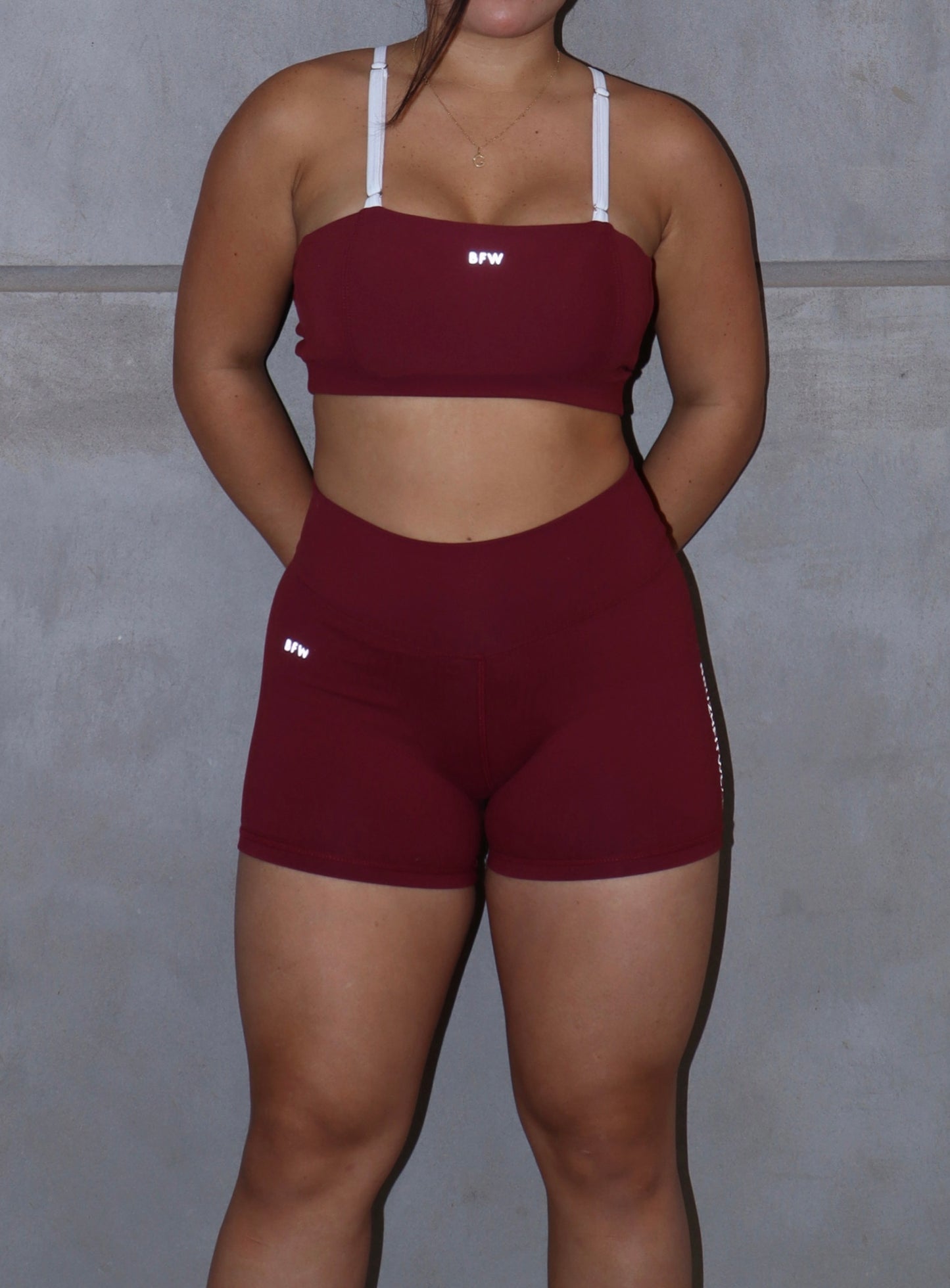 CLASIC SHORT VINO