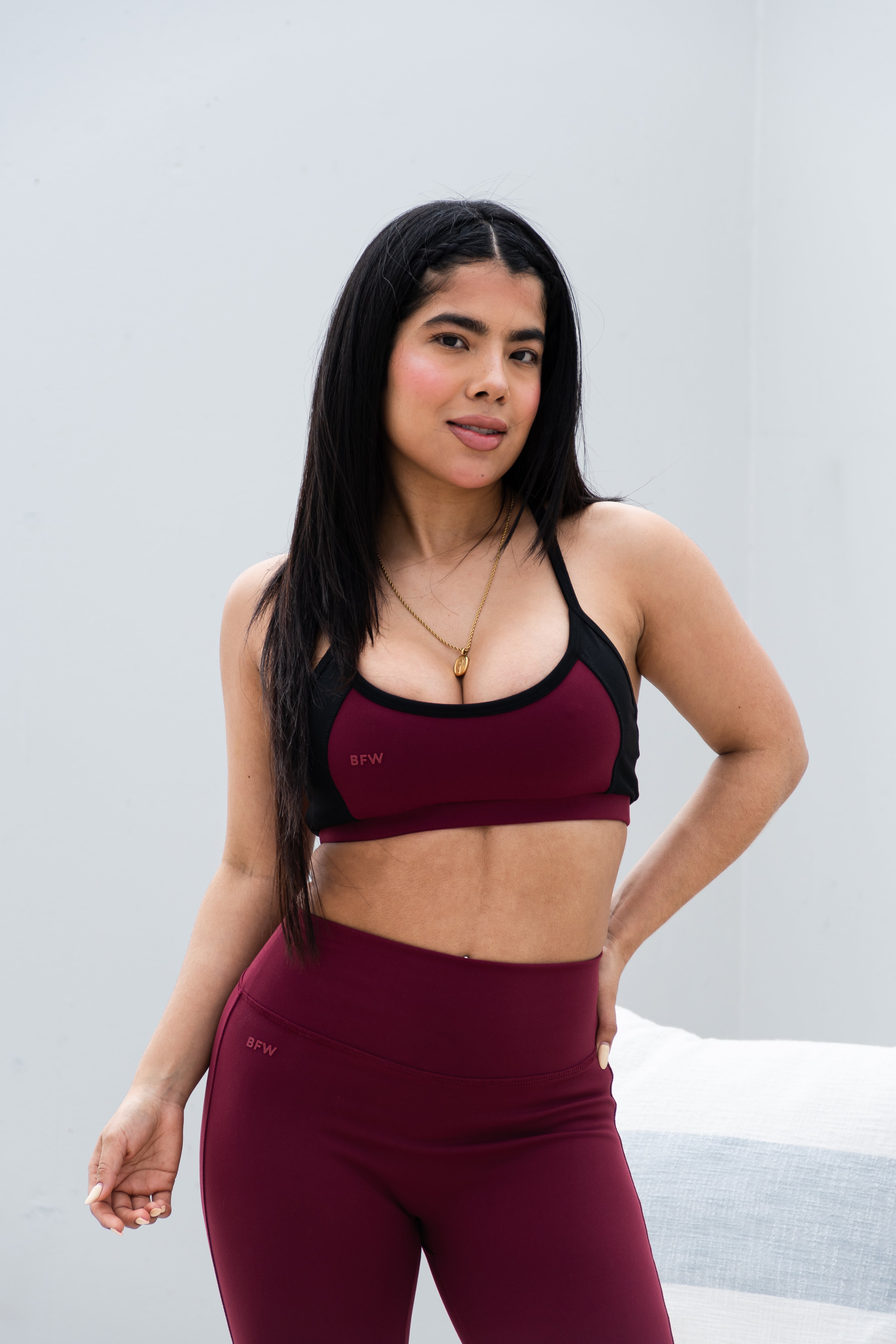 RED VELVET SUPPORT SPORT BRA