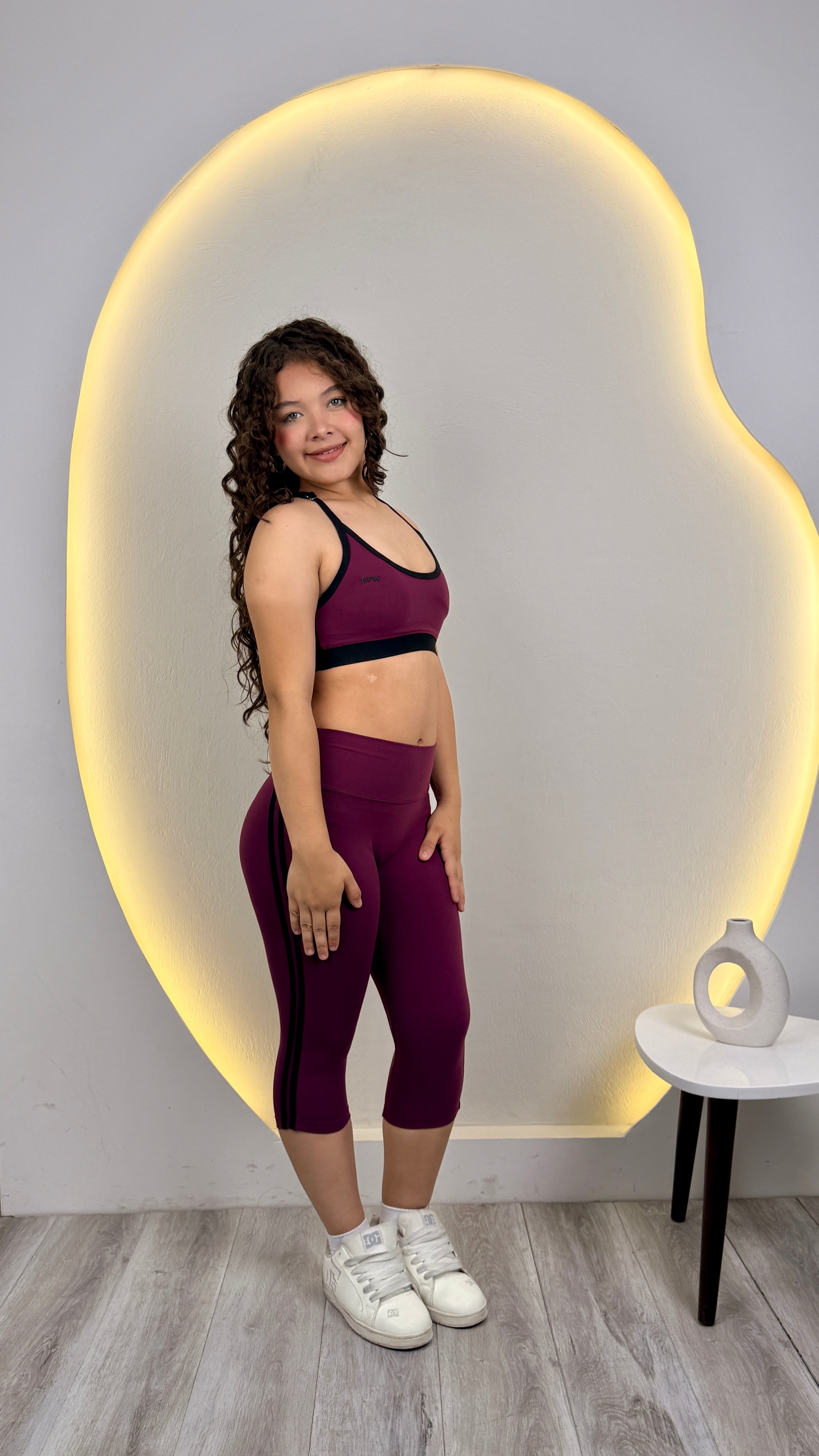 SPORTY CAPRI UVA BORGOÑA