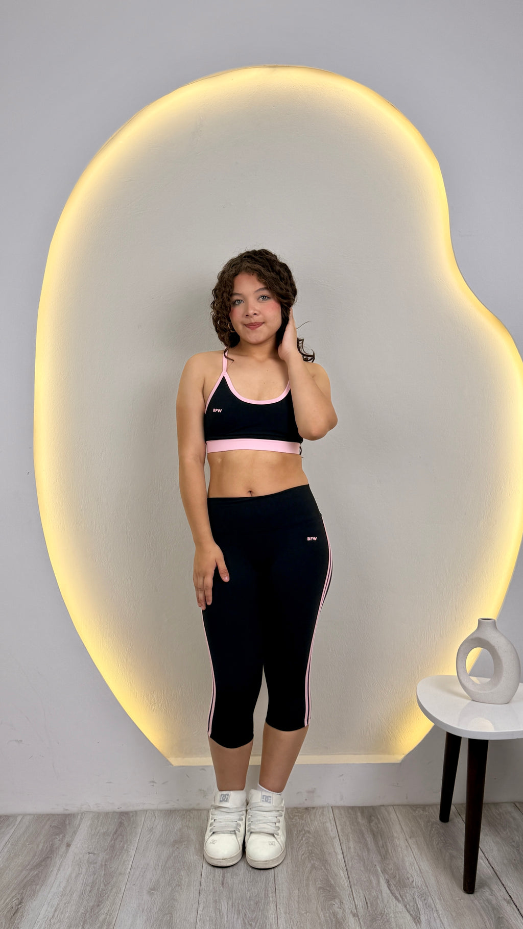 Sporty clasic bra black pink