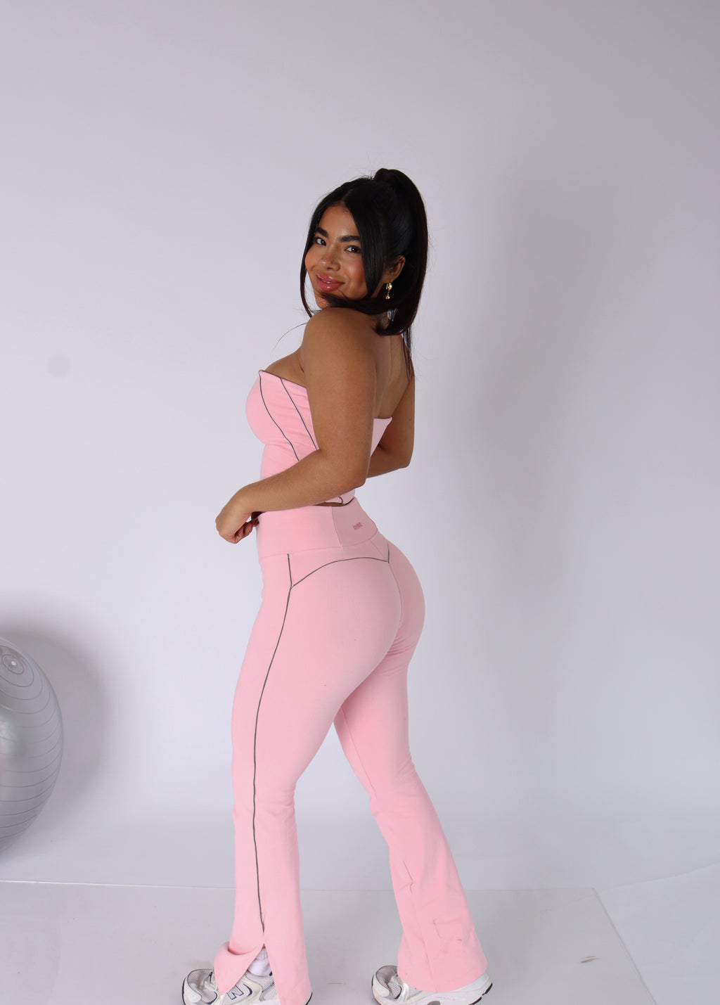 Soft pink contrast pant