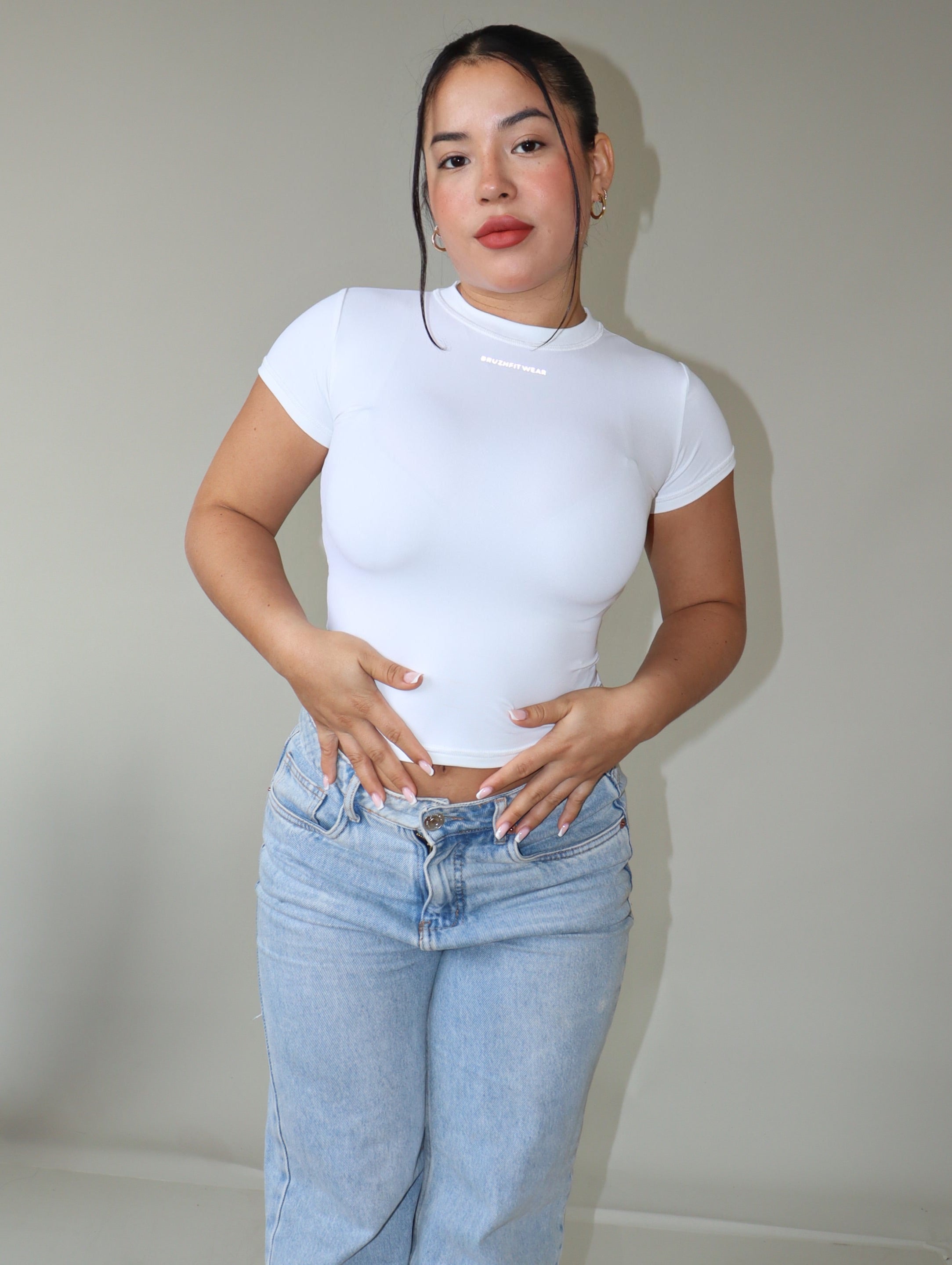 basic tshirt white