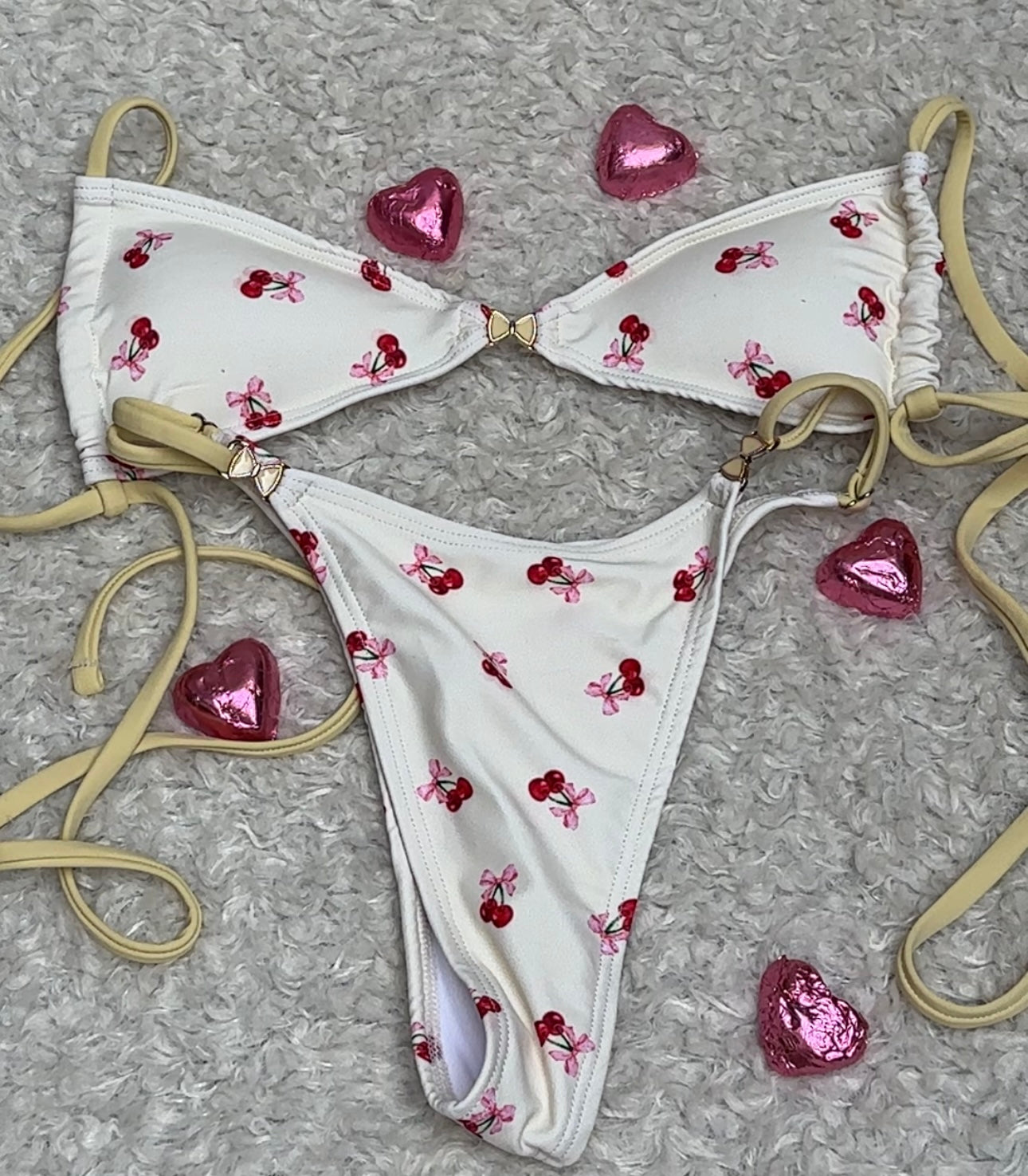 Bikini “Cherry Bomb”
