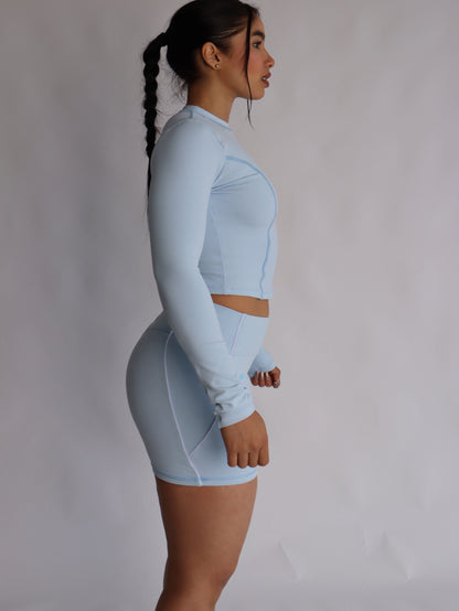 Soft baby blue contrast short