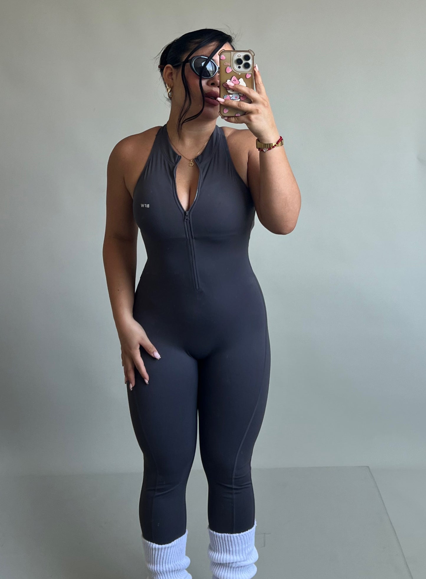 Minimalist jumpsuit gris