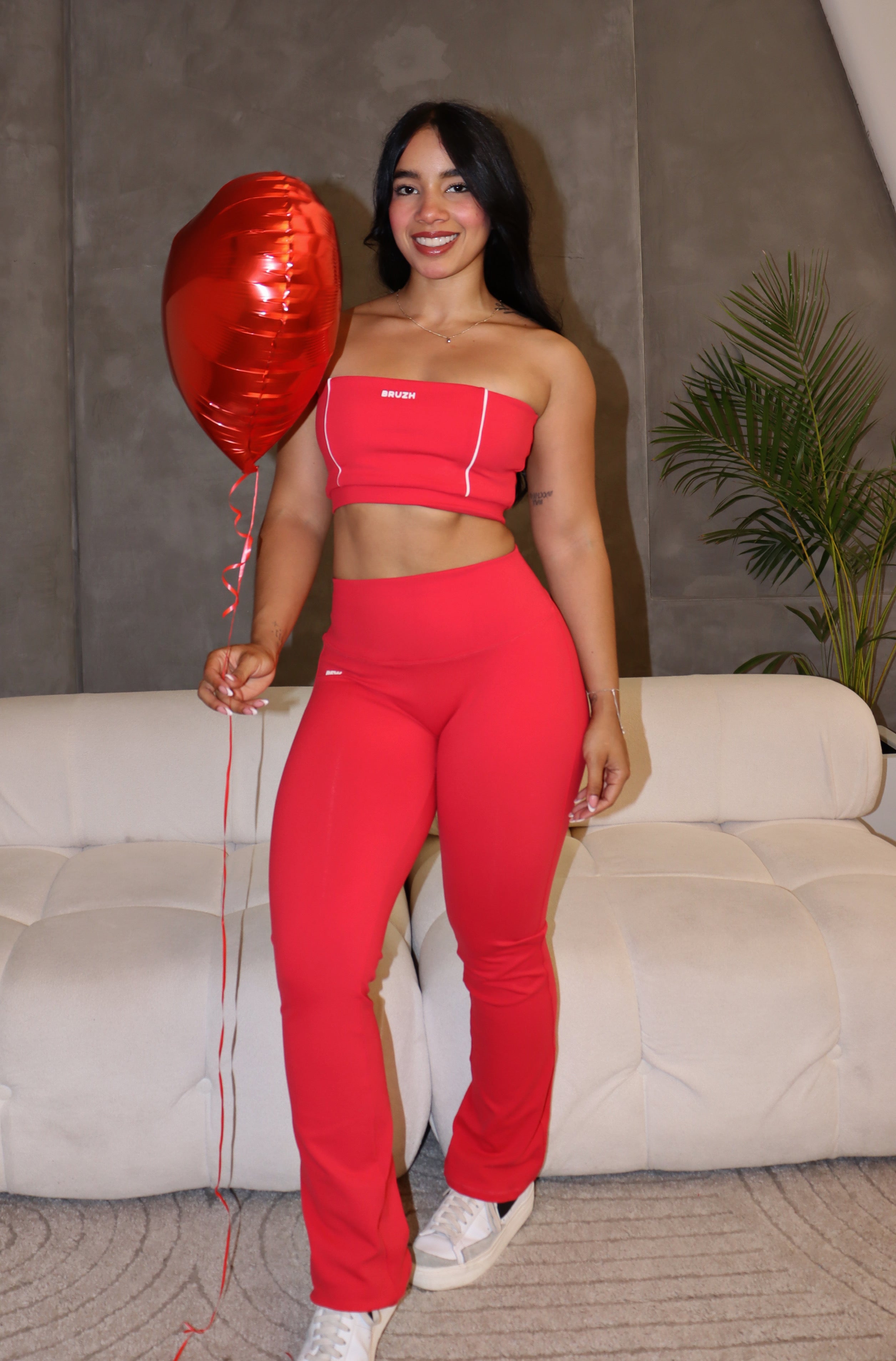 Rubí red strapple top