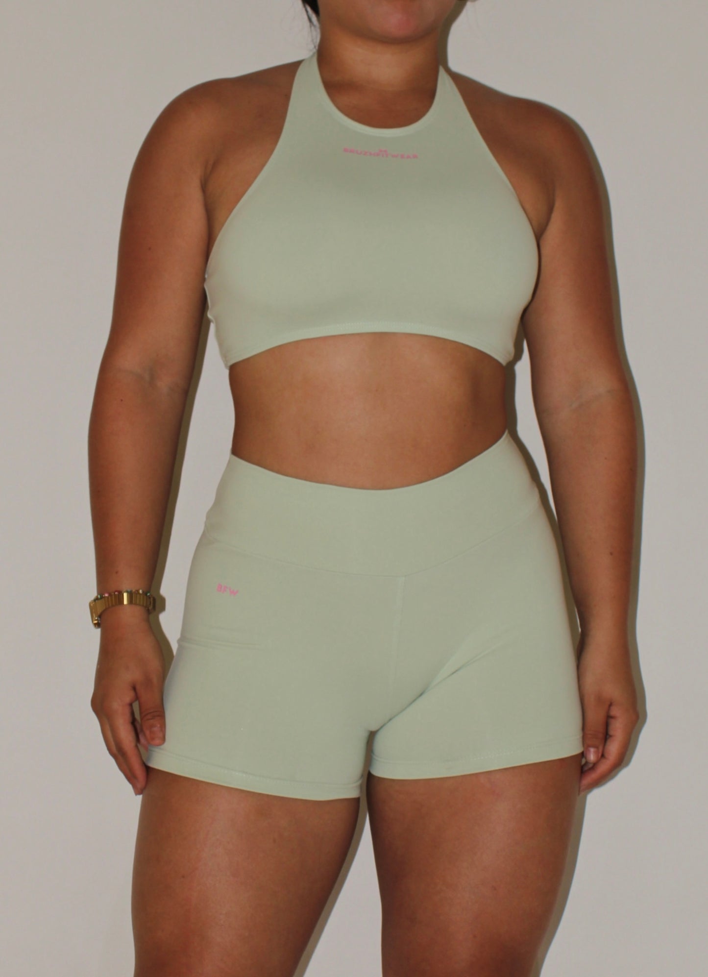 VERDE MENTA SHORT BASIC