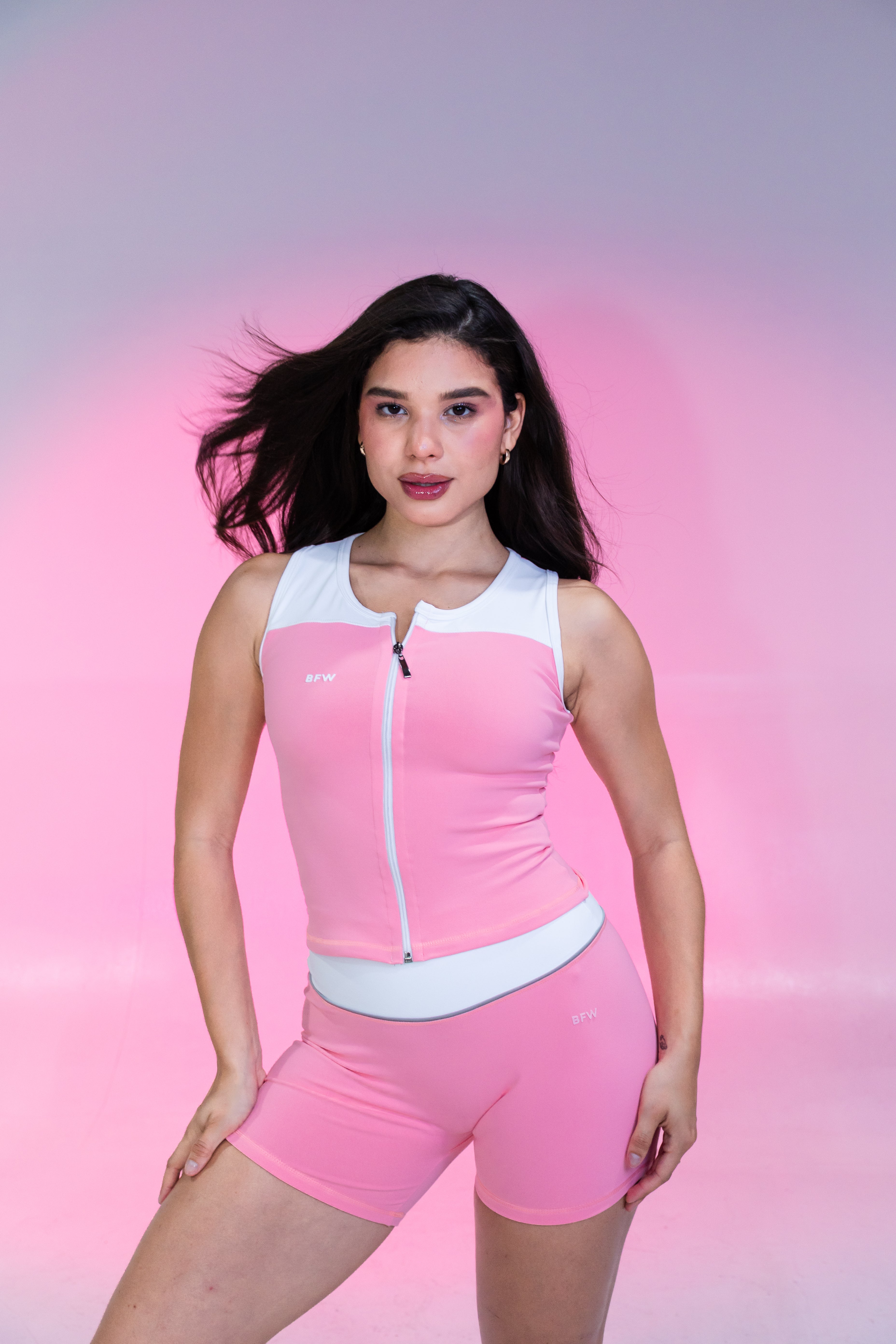 BUBBLE ZIPPER TOP⭐️