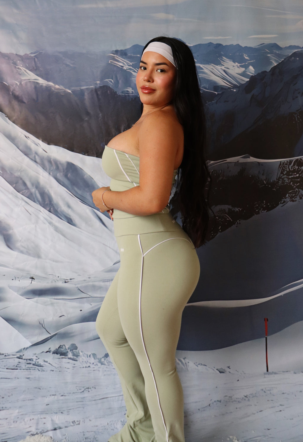 Verde menta strapple top