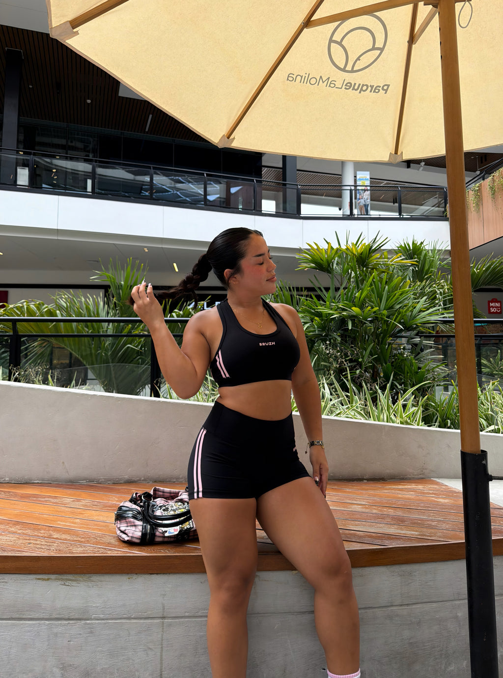 SPORTY SHORT BLACK PINK