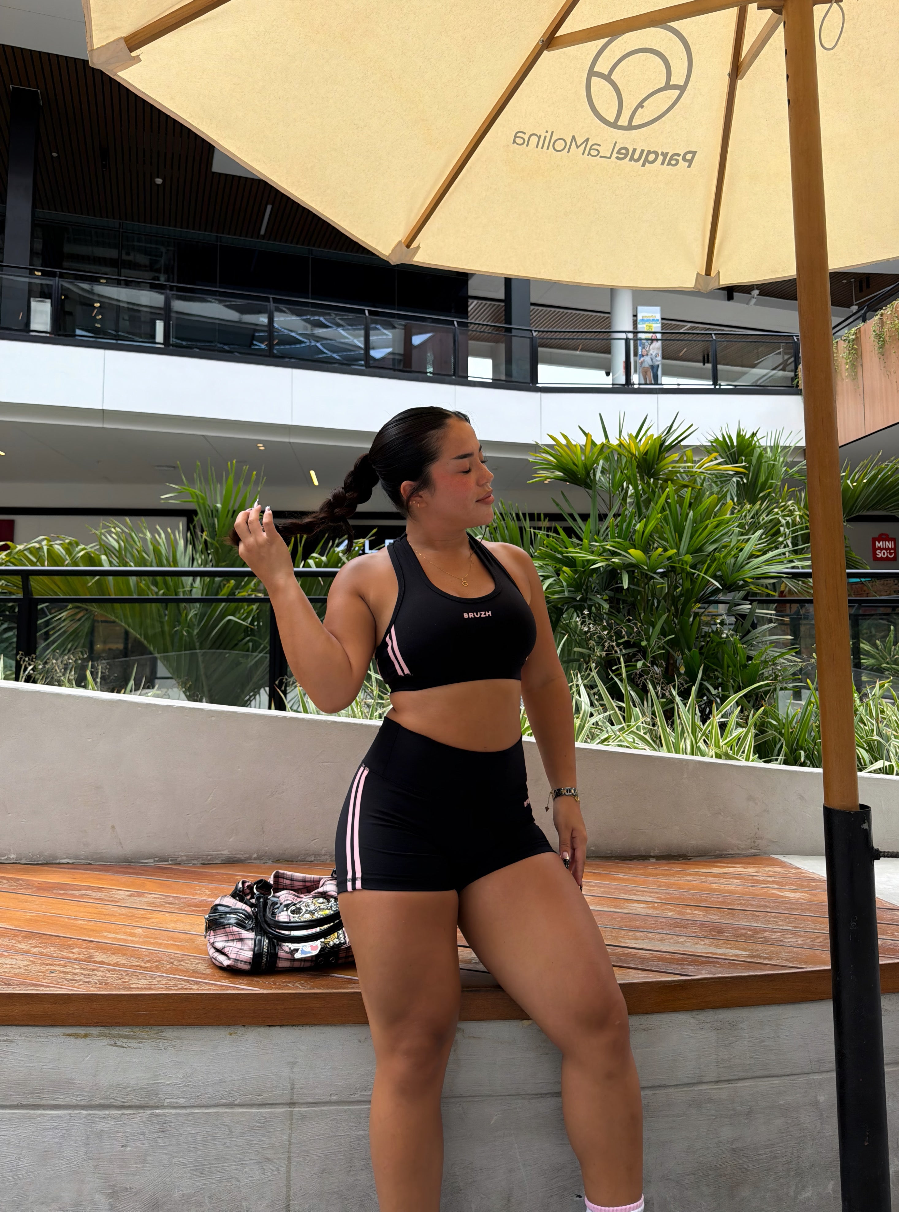 SPORTY SHORT BLACK PINK