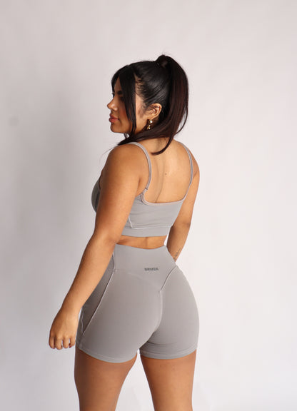 Soft gray contrast short