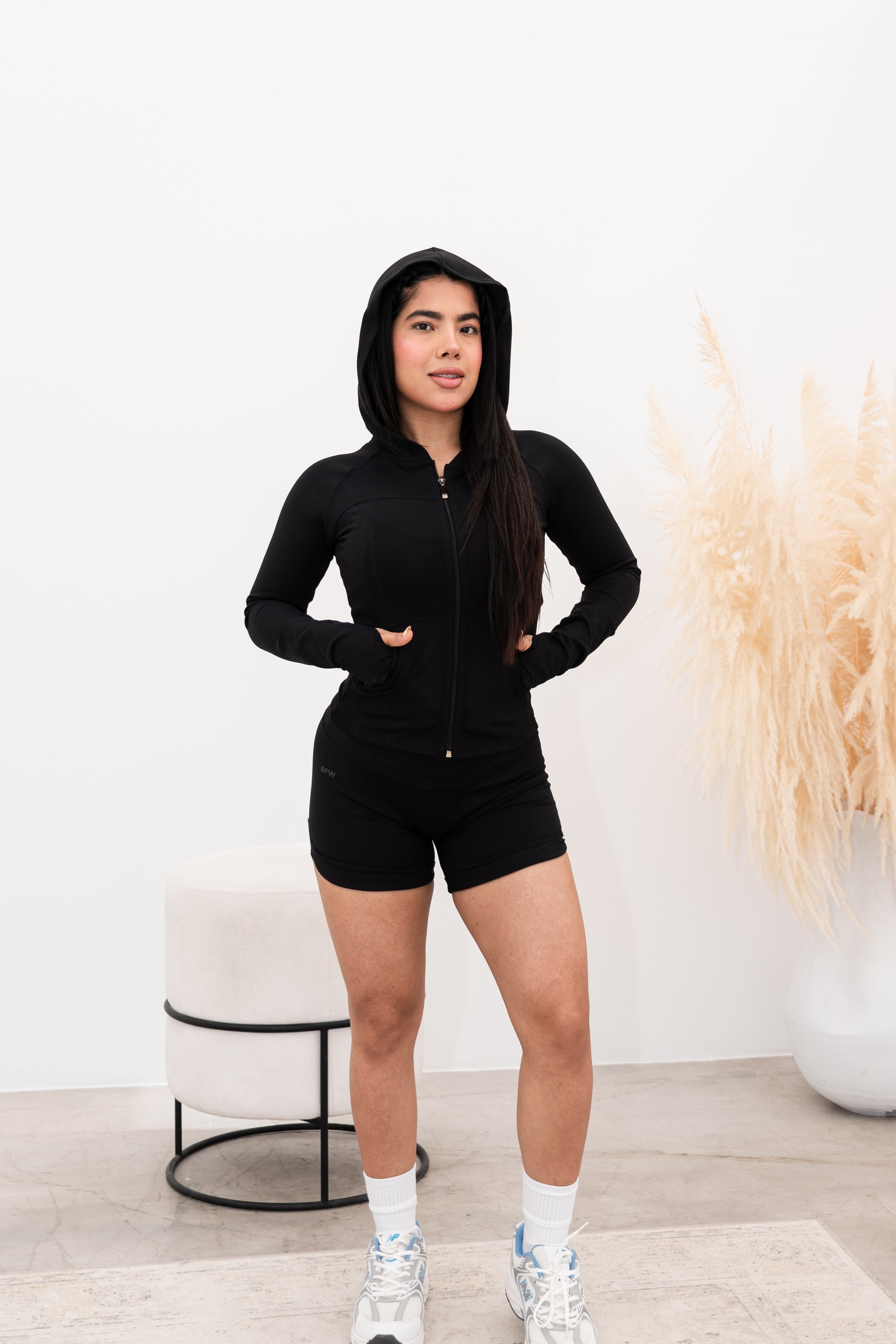 BLACK CAT JACKET FAJA CON CAPUCHA