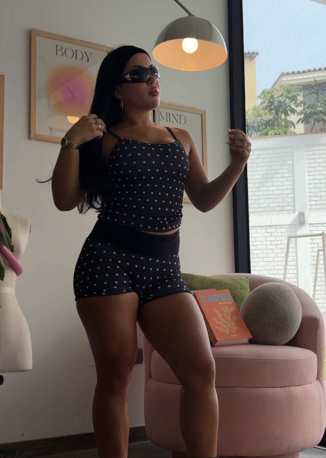 Short polka black