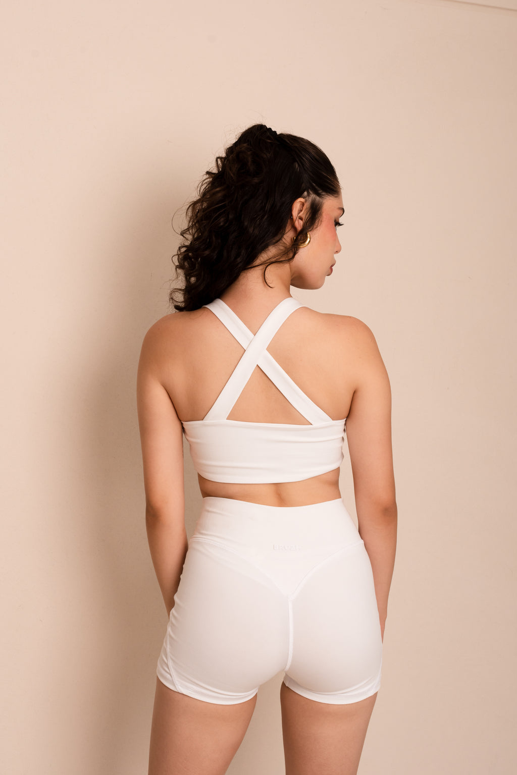 HUESO SPORTY BASIC SHORT