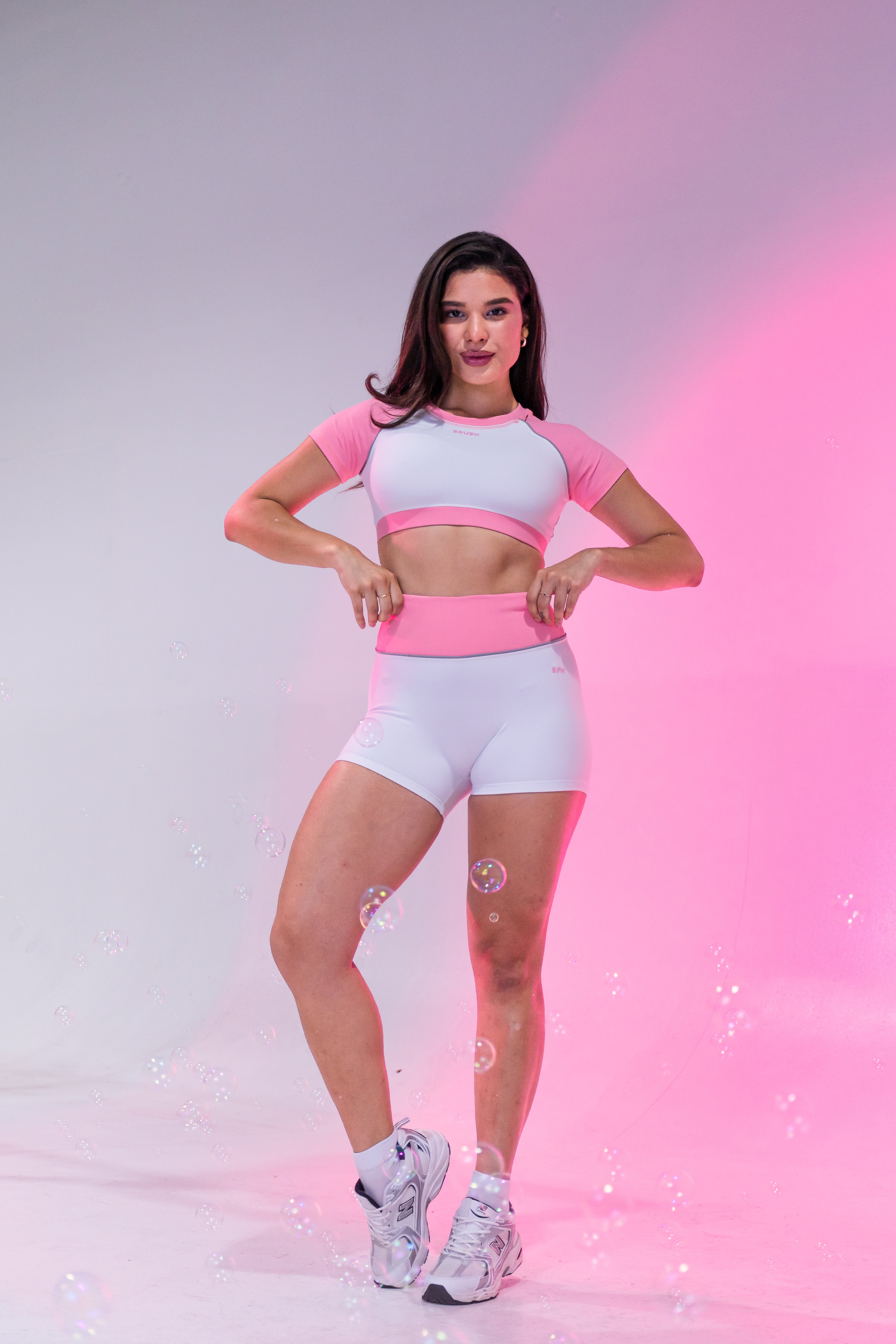 WHITE 🎀 CROP TOP⭐️