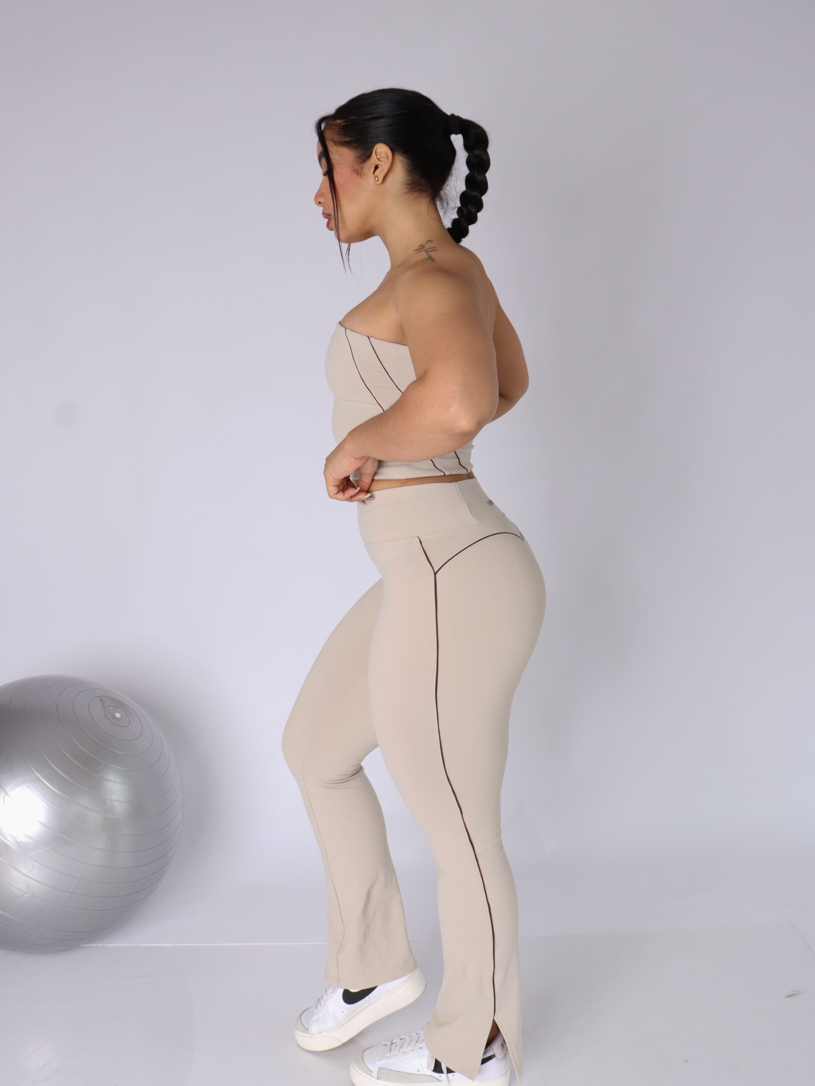 Soft beige contrast pant