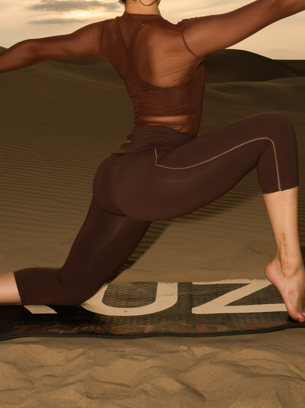 DARK BROWN MESH TSHIRT