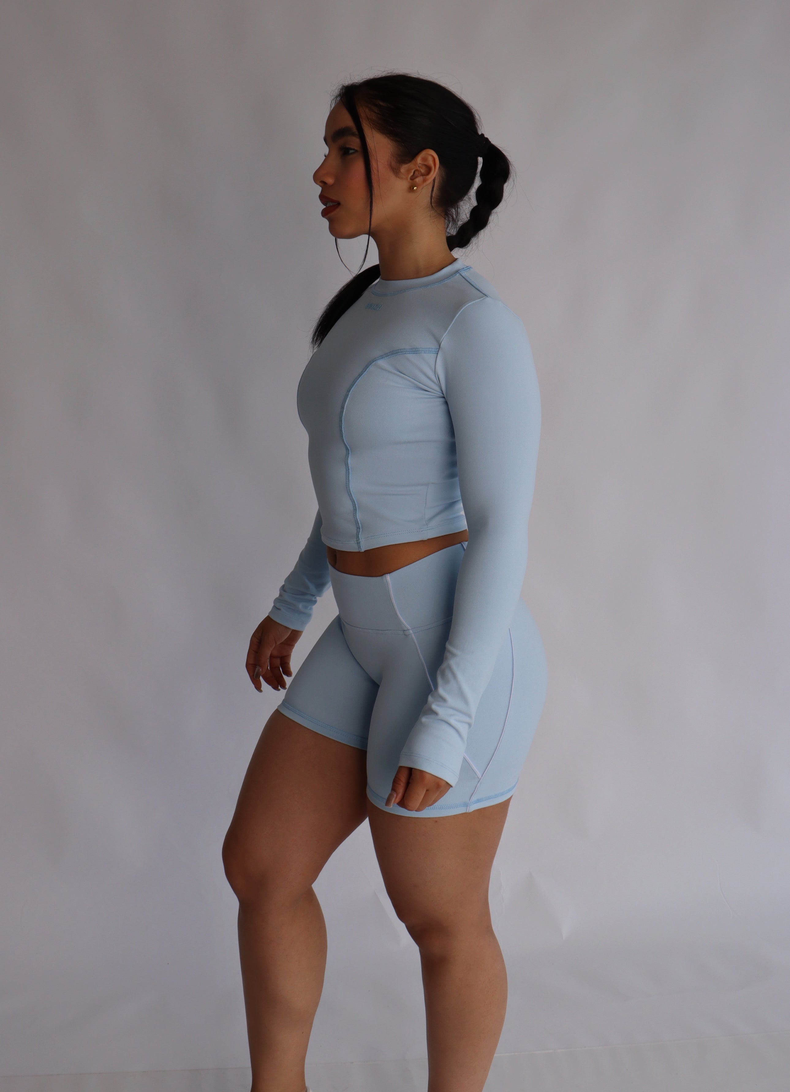 Soft baby blue contrast short