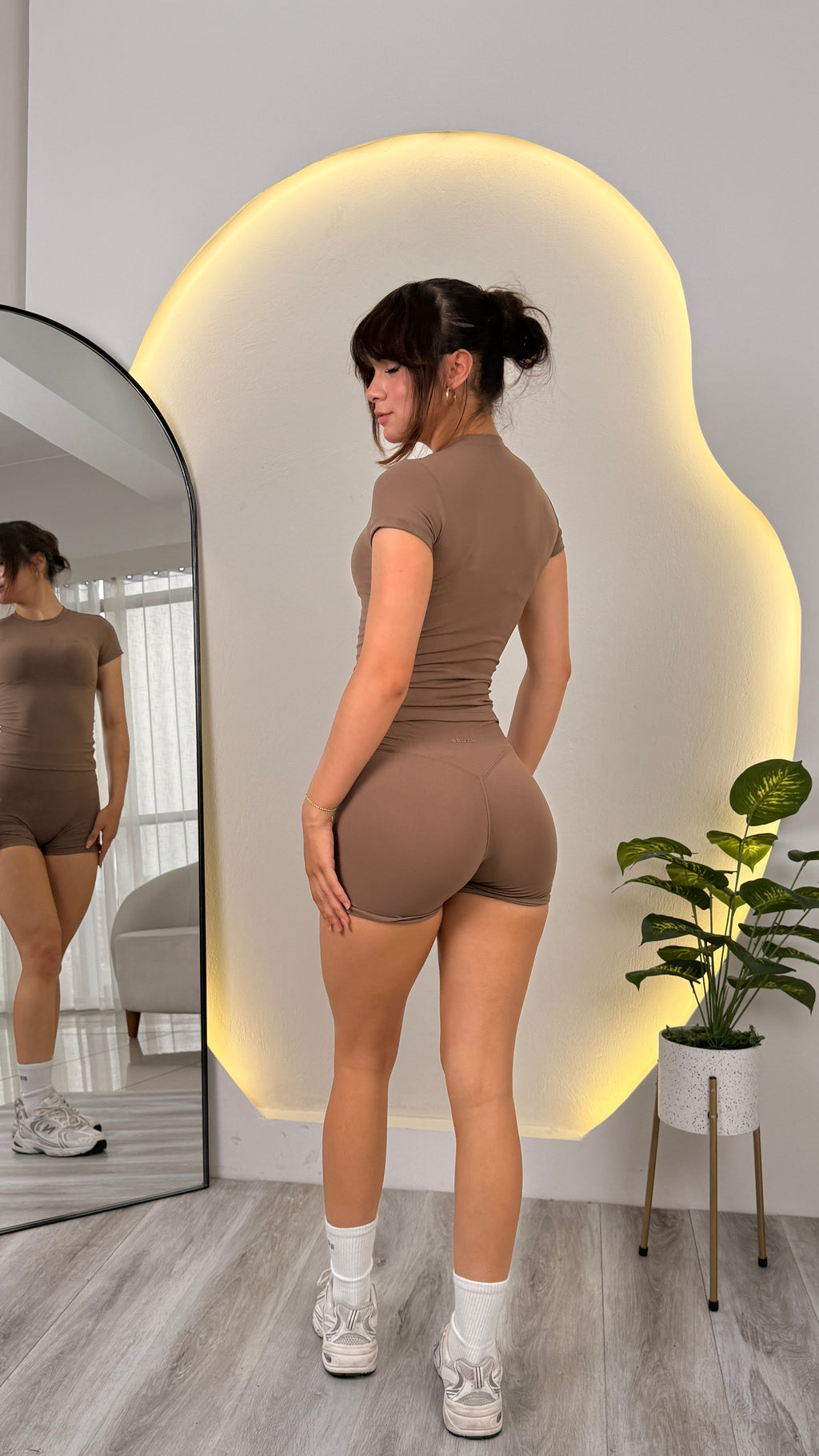 SHORT CLASIC MOCCA
