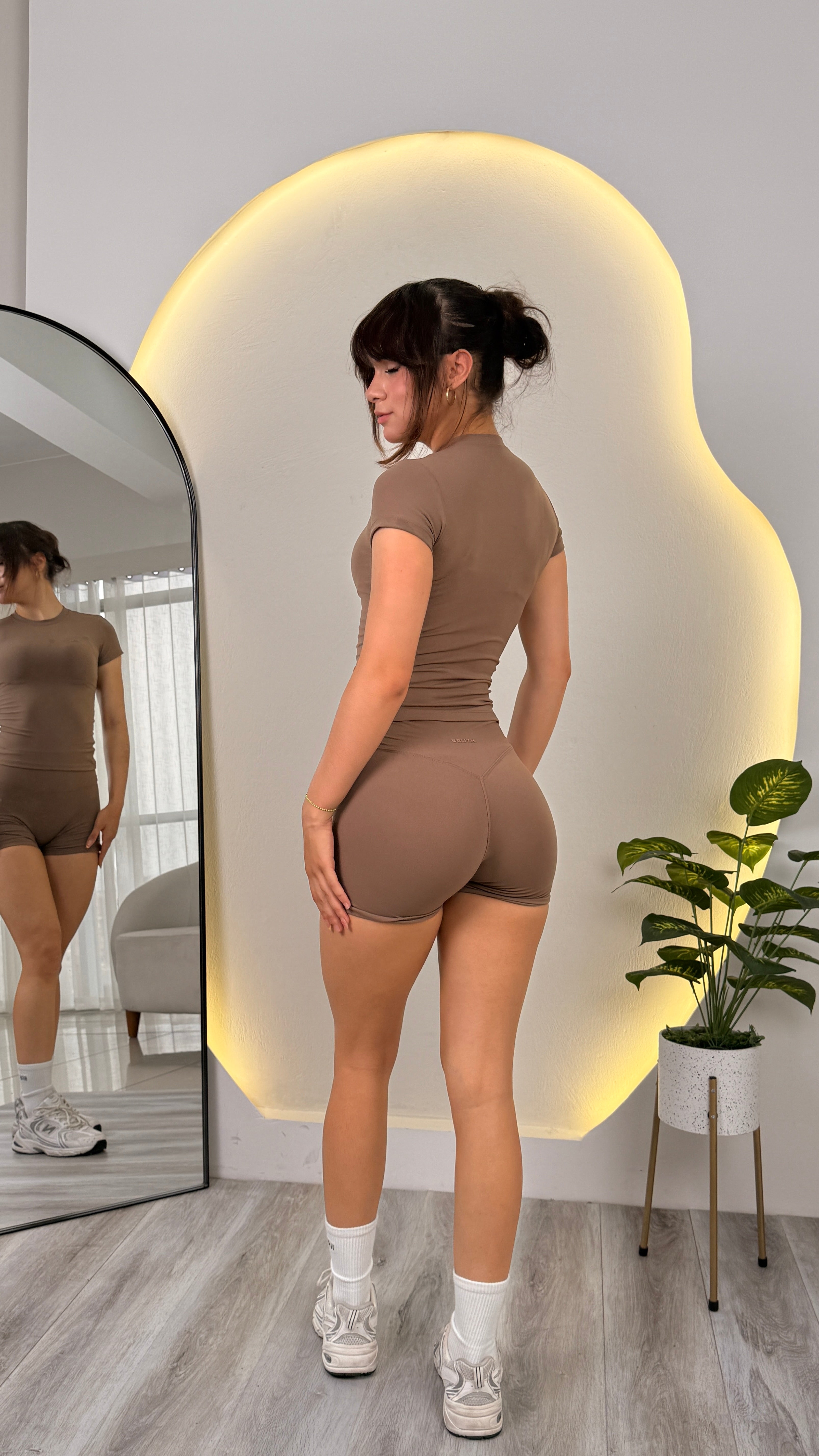 SHORT CLASIC MOCCA