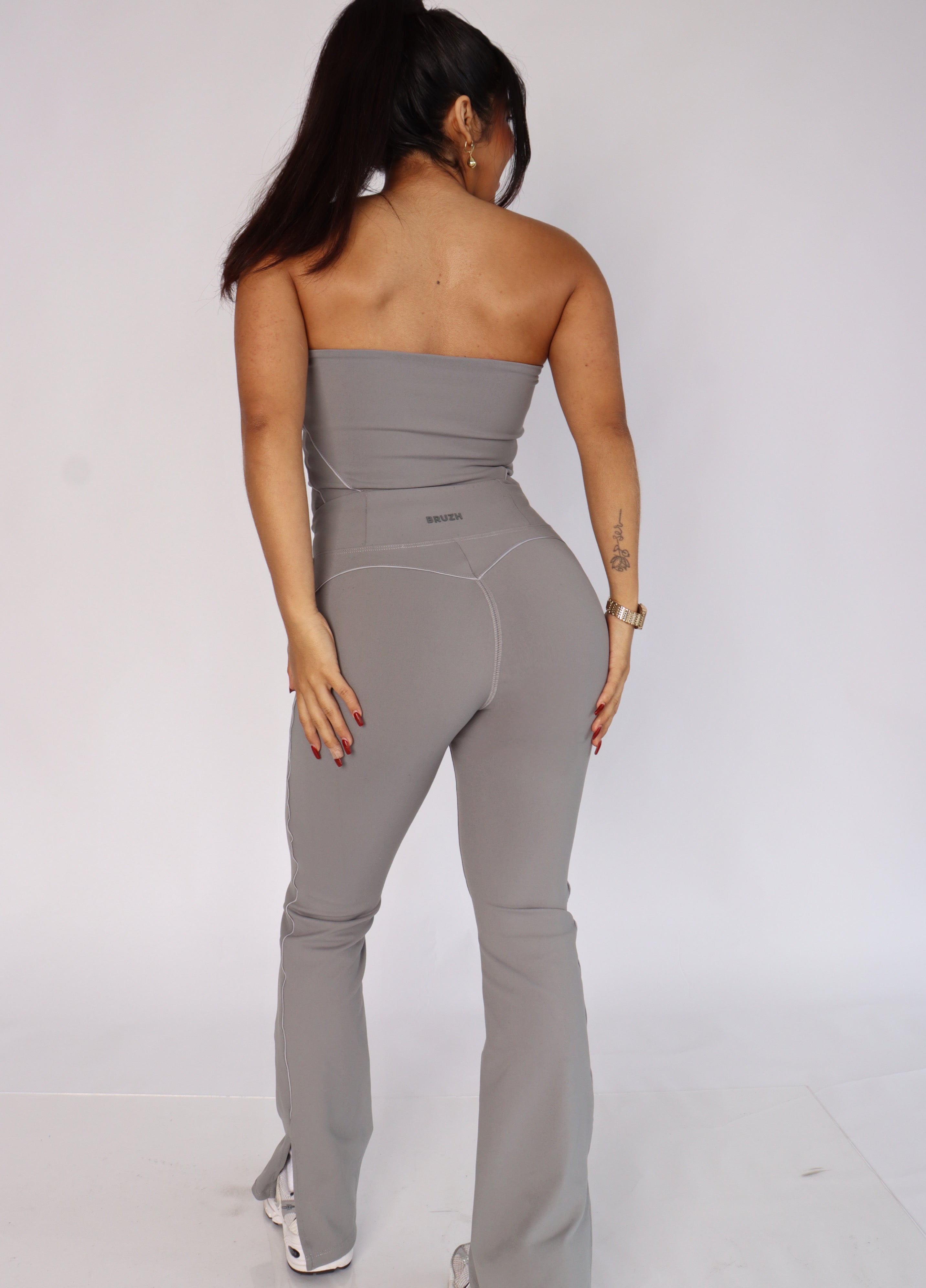Soft gray contrast pant