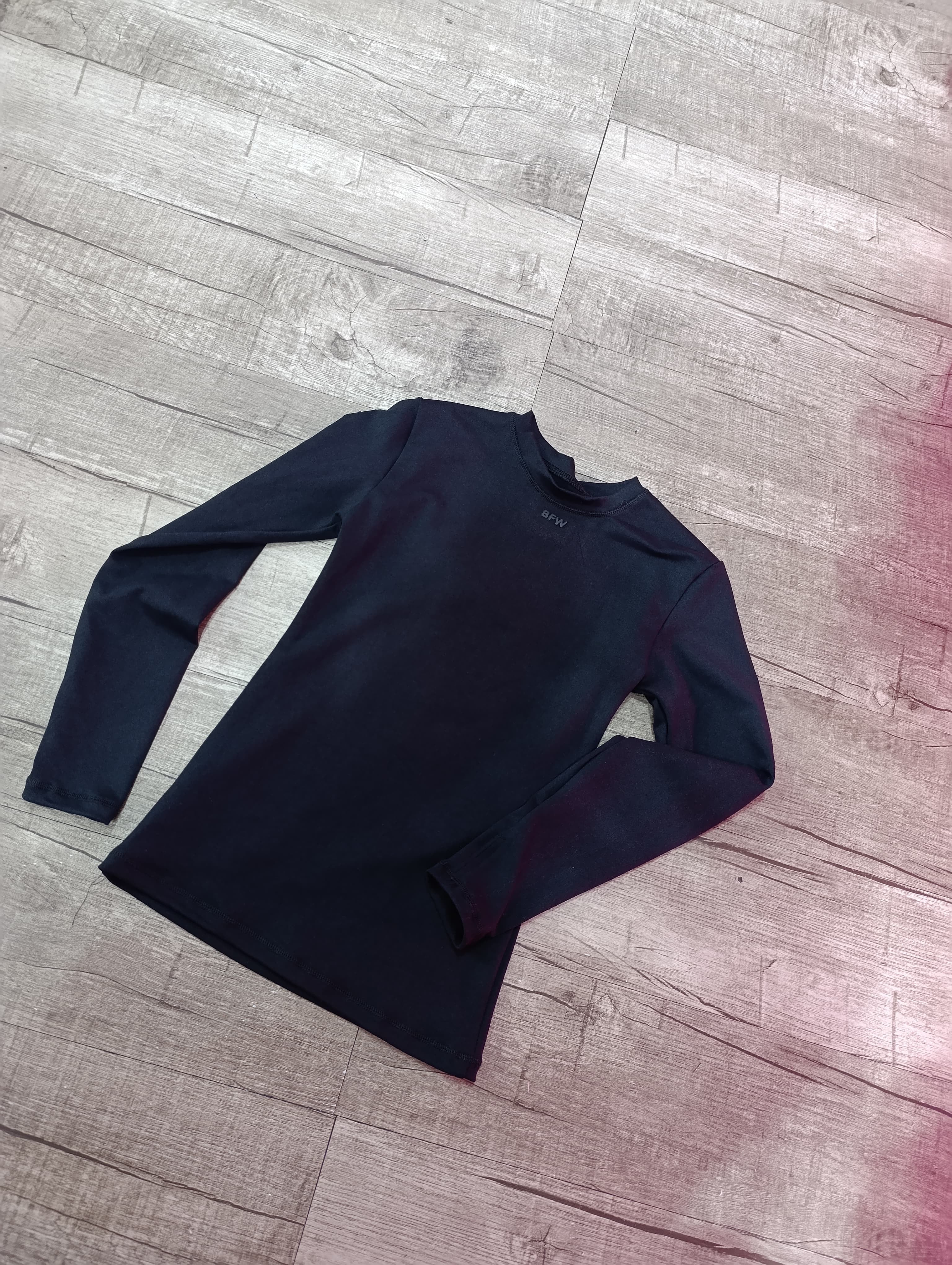 Tshirt faja manga larga negro