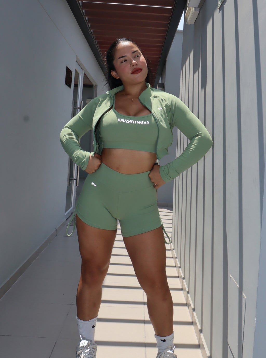 FLORAL CROPPED JACKET