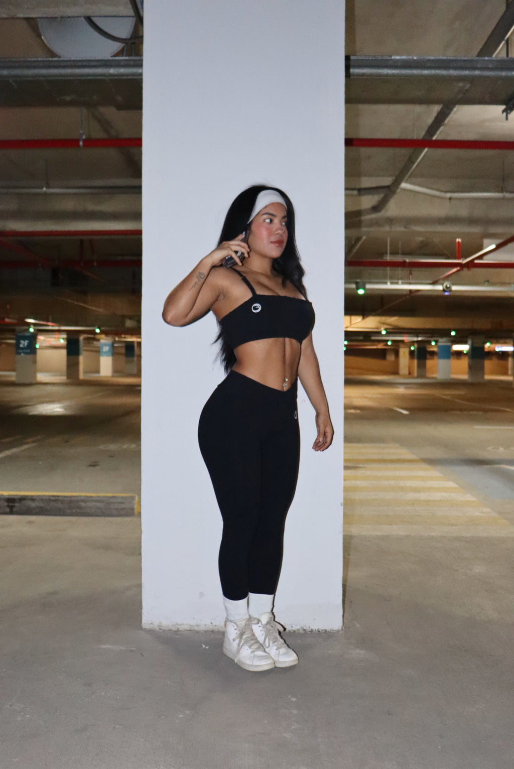 STRONGER STRAIGHT TOP NEGRO